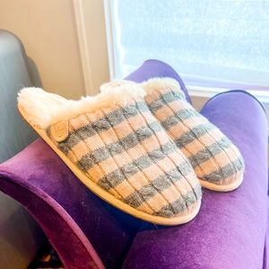 UGG slippers- size 9